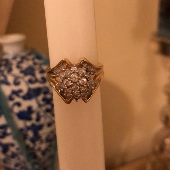 VINTAGE Diamond bow shaped ring.💎💎💍 - Picture 4 of 6
